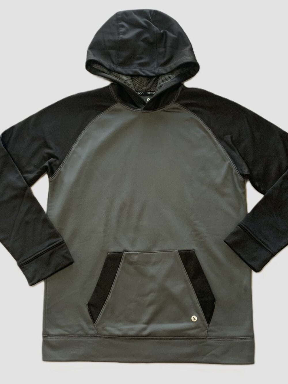 Xersion Boys Hoodie Black/Gray Performance Long Sleeves Pockets Size 18/20